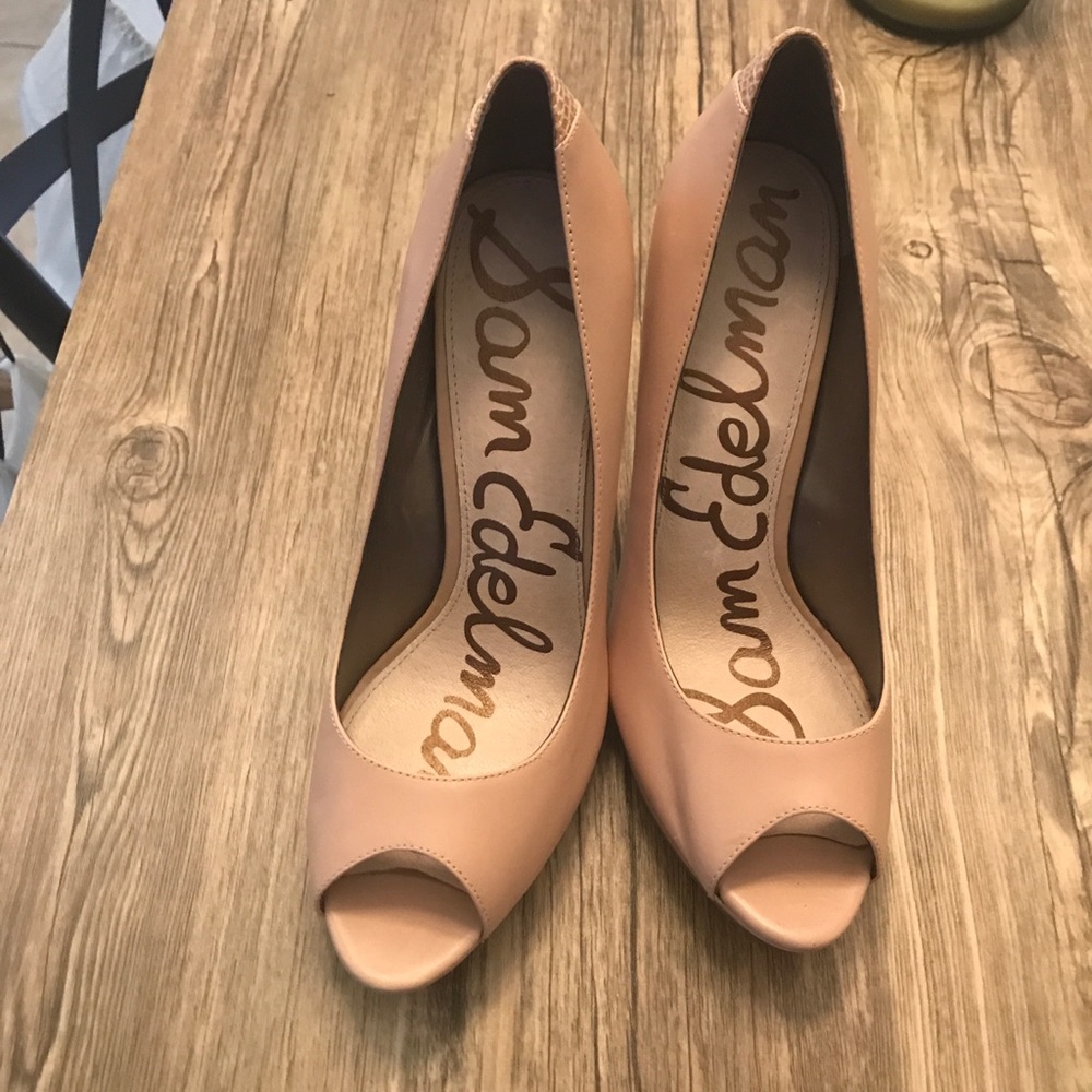 Sam elderman nude pumps